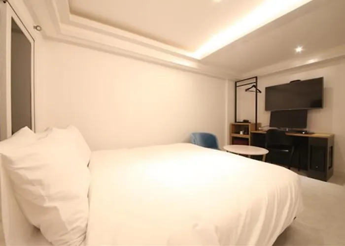 Seomyeon Business J7 Hotel