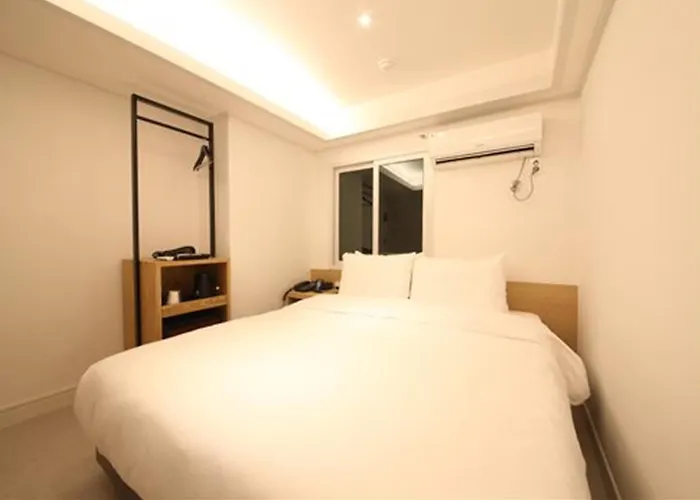Seomyeon Business J7 Hotel 2*