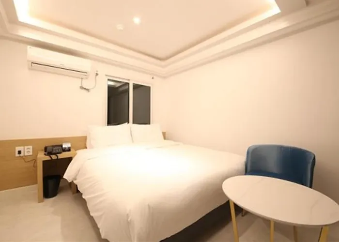 Seomyeon Business J7 Hotel 2*