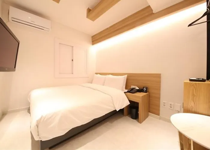 Seomyeon Business J7 Hotel