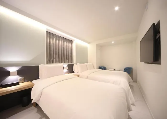 Seomyeon Business J7 Hotel 2*