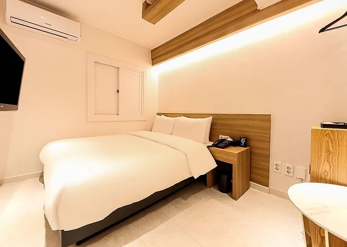 Seomyeon Business J7 Hotel