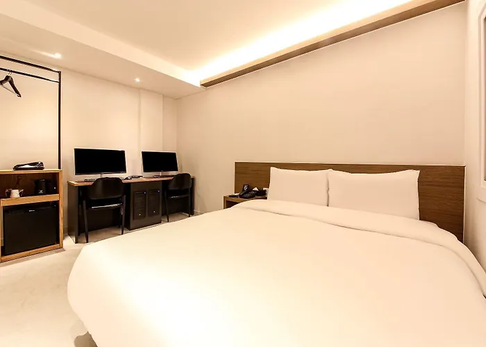Hotel Seomyeon Business J7 2*