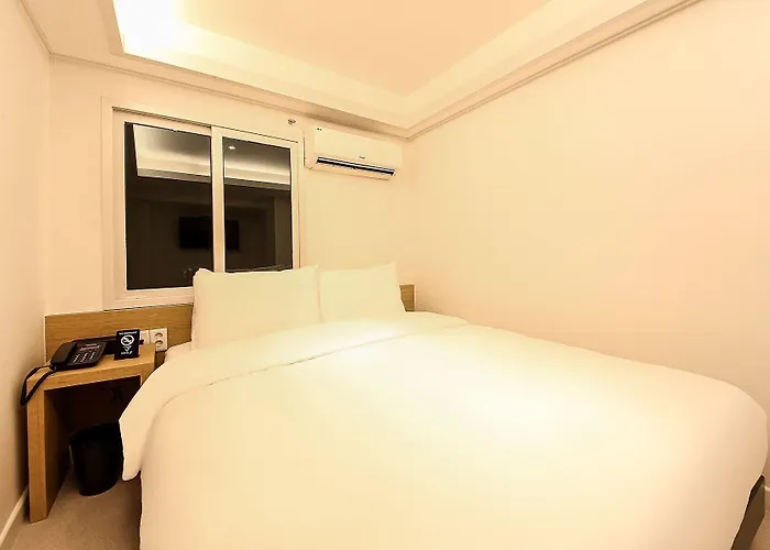 Hotel Seomyeon Business J7 2*